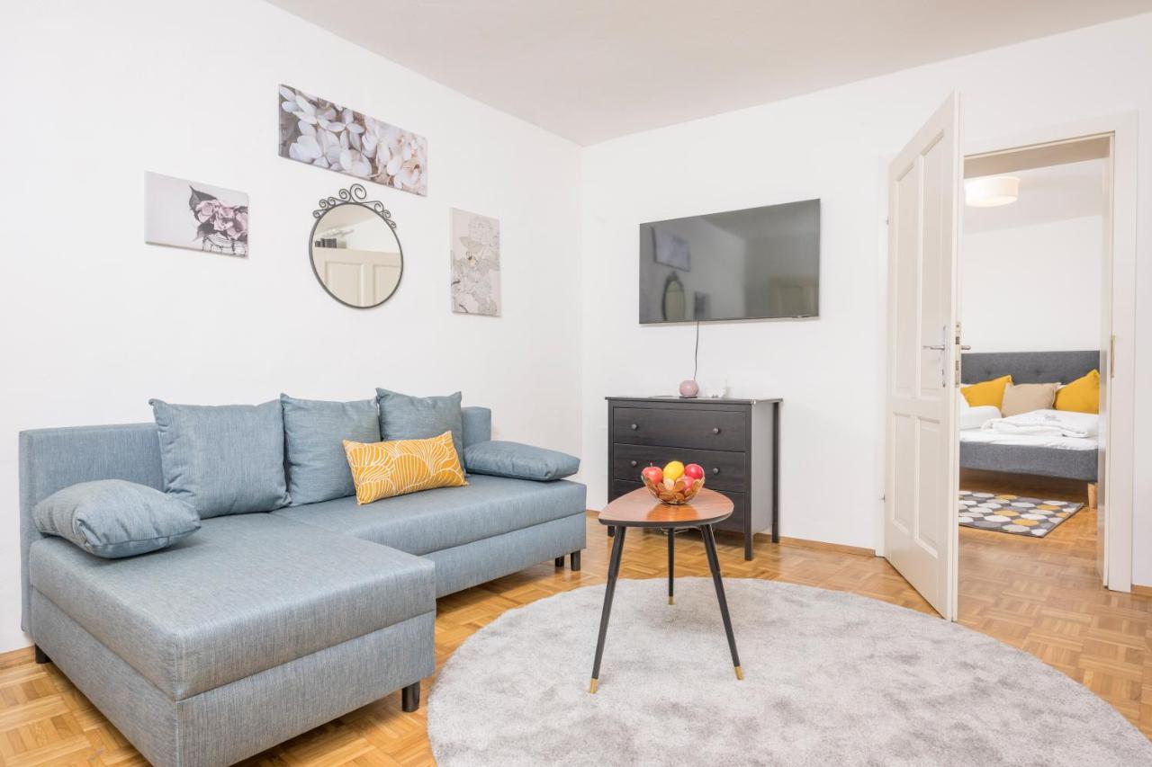 Apartamento Zum Grazer Uhrturm Exterior foto