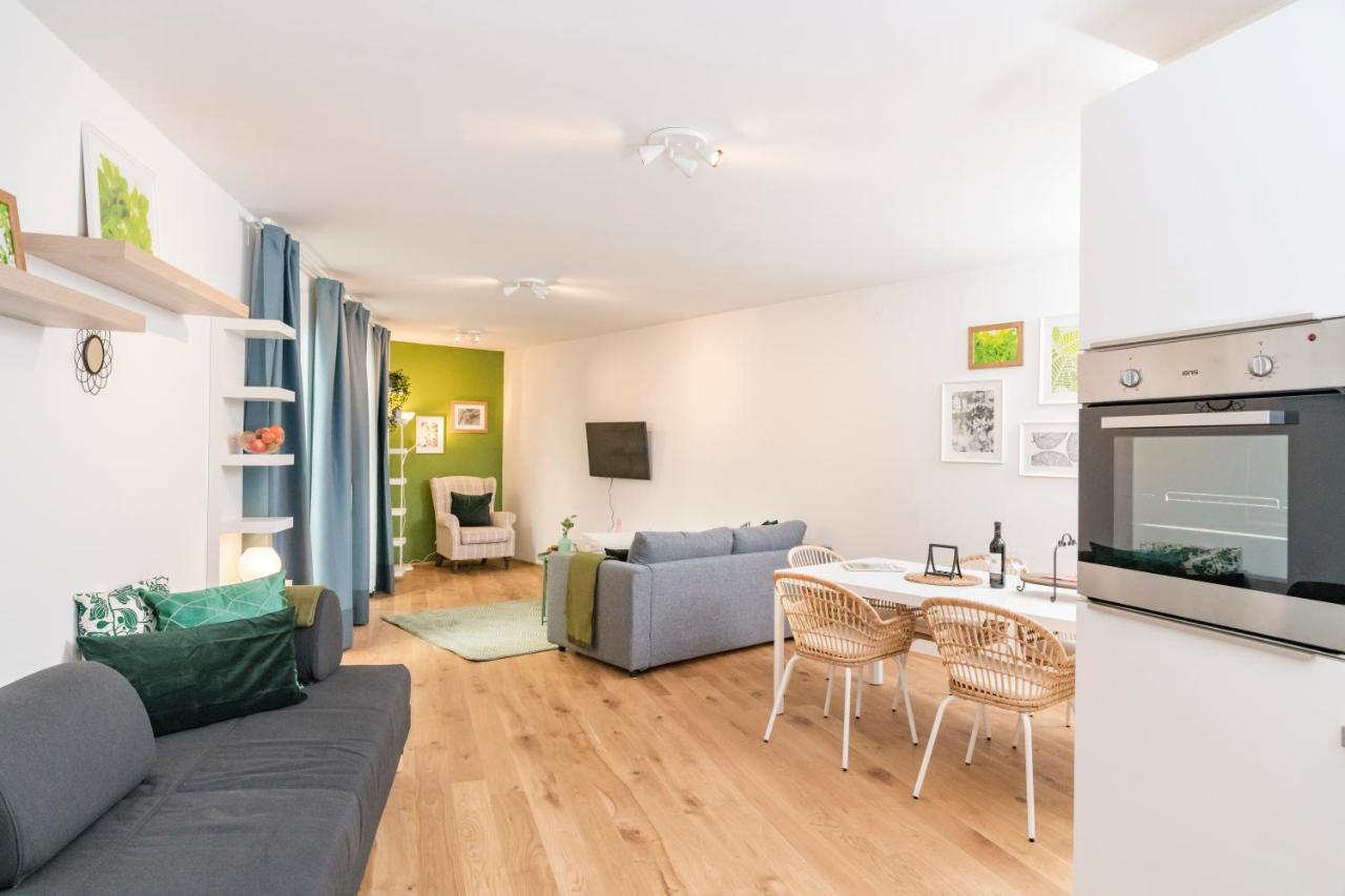 Apartamento Zum Grazer Uhrturm Exterior foto